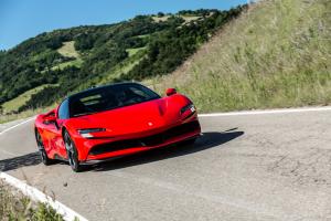 Ferrari SF90 Stradale 2019 года 